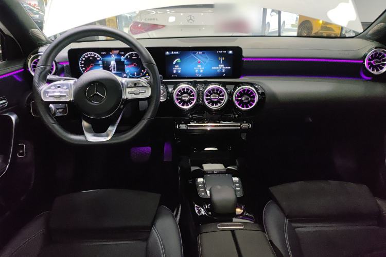 Used Mercedes-Benz A-Class 2022 Revised Version A 200 L Sport Sedan Fashionable Style
