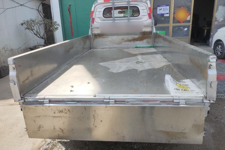 Used Wuling Rongguang New Truck 2023 1.5L Single-Row Base Version LAR Trunk