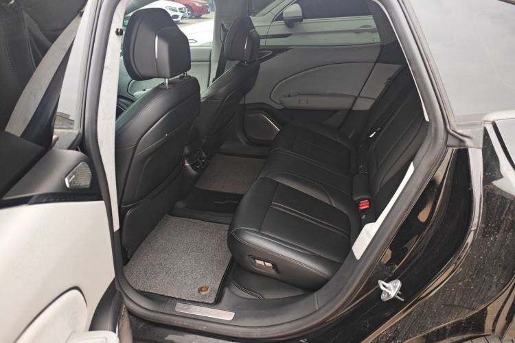 Used Zeekr 007 2024 Rear-Drive Enhanced Version 75 kWh
