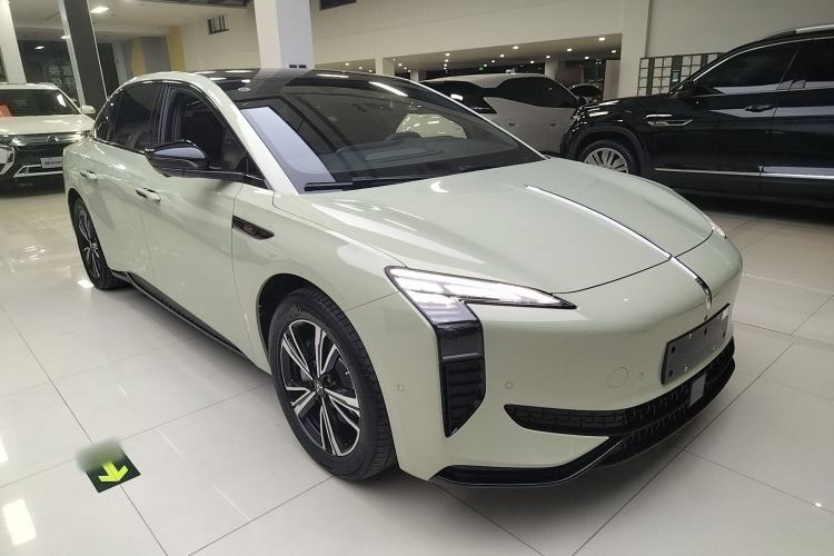 Used Hongqi EH7 2024 690 Pro Glory Edition
