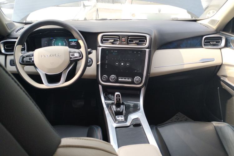 Used Lynk & Co 01 2017 2.0T Two-Wheel Drive Zhaopu Version
