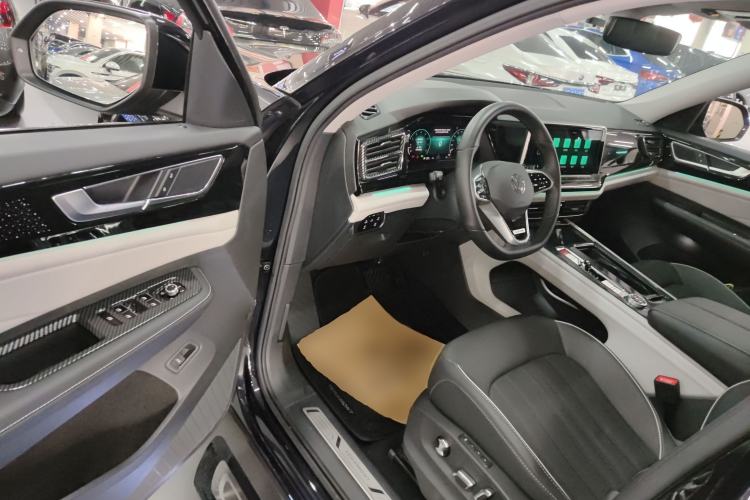 Used Volkswagen Teramont 2023 530 V6 Four-Wheel Drive Prestige Luxury Edition Driver Seat