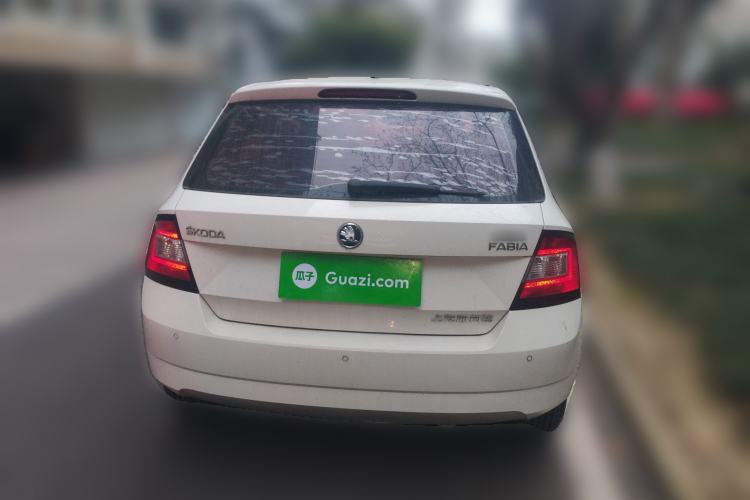 Used Skoda Fabia 2017 1.4L Automatic Car Enjoy Edition