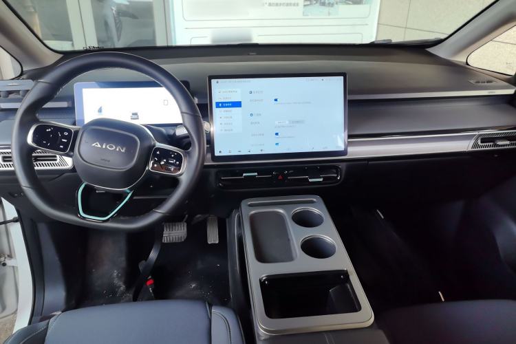 Used AION Y 2023 Younger