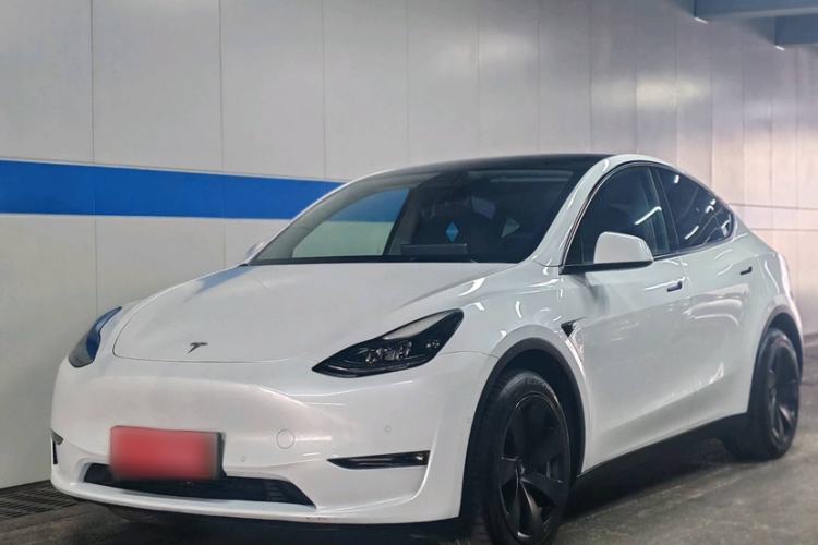 Used Tesla Model Y 2022 Long-Range All-Wheel-Drive Version