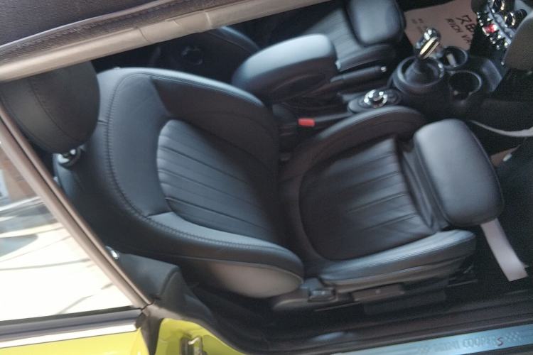 Used MINI MINI 2023 Revised 2.0T COOPER S CABRIO Artist