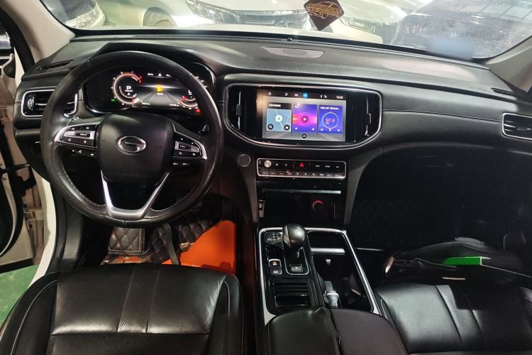 Used GAC Trumpchi GS8 2020 390T Two-Wheel Drive Luxury Smart Connectivity Version (7 Seats) Center Console