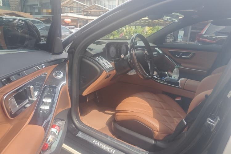 Used Mercedes-Benz Maybach S-Class 2023 S 480 4MATIC Driver Seat