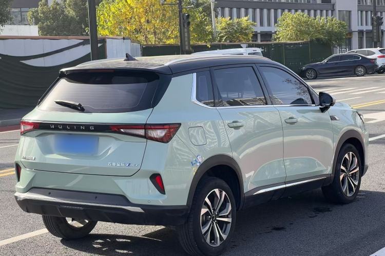 Used Wuling Asta 2022 2.0L DHT Electric-Speed Version