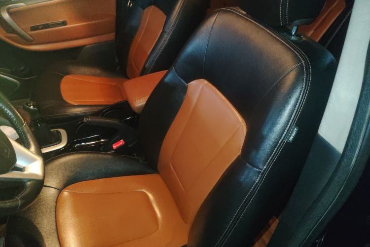 Used JAC Refine S5 2013 2.0T Manual Luxury Edition
