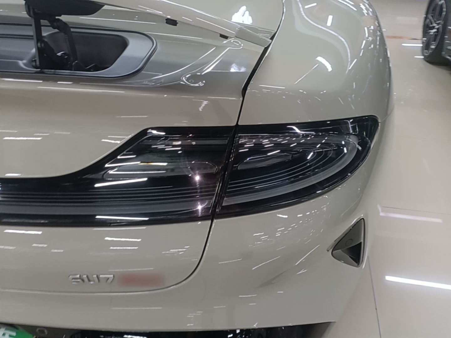 Xiaomi Auto SU7 2024 Four-Wheel Drive Ultra-Long Range Advanced Intelligent Driving Max Edition — снимка 9