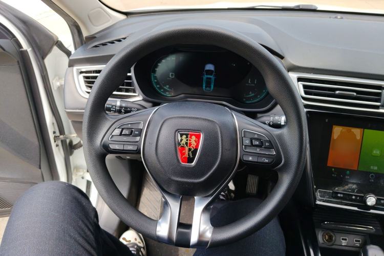 Used Roewe i5 2020 1.5L Automatic 4G Connect Luxury Flagship Edition