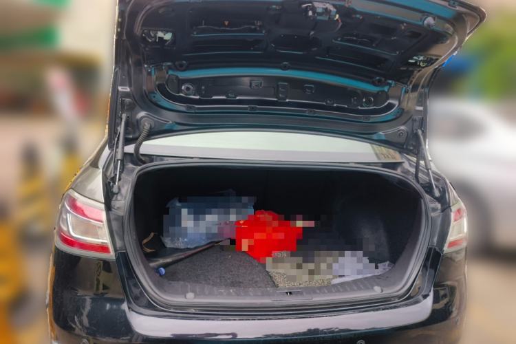 Used Bestune B90 2012 2.0L manual Comfort trim level
