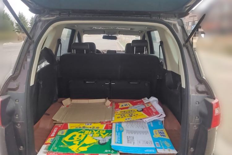 Used Dongfeng Fengon 370 2020 S370 1.5L Manual Luxury 7-Seater Trunk