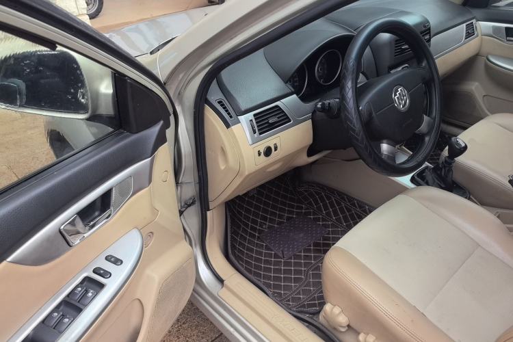 Used Buick Excelle 2013 1.5L Manual Classic Model