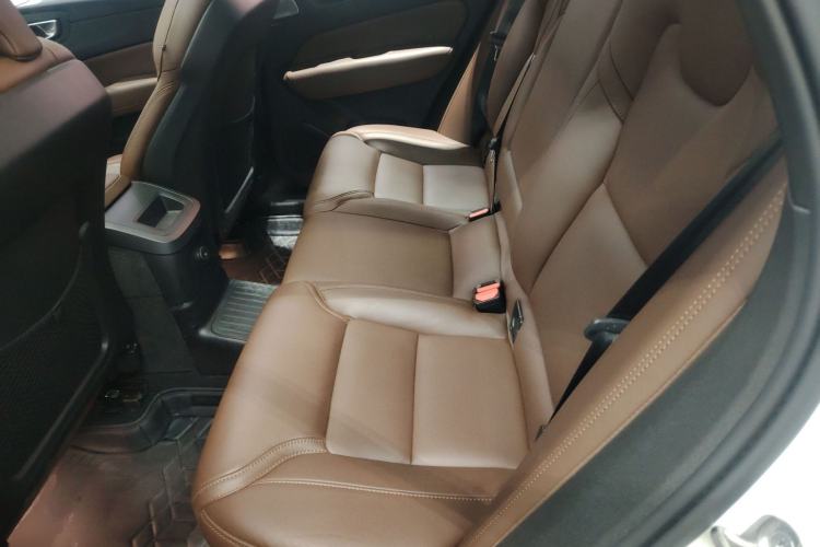 Used Volvo XC60 New Energy 2024 T8 Plug-in Hybrid Long-Range All-Wheel Drive Smart Luxury Edition Left Rear Seat