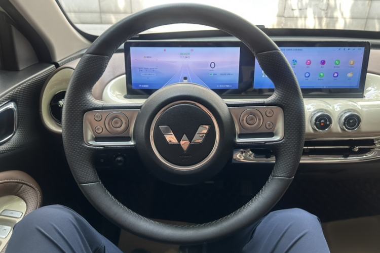 Used Wuling Bingo 2023 333 km Lingxi Connected Version
