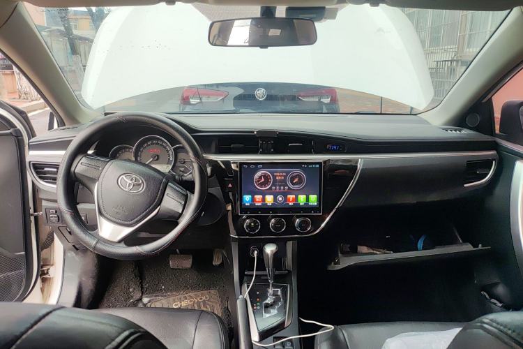 Used Toyota Corolla 2017 1.2T CVT GL Center Console