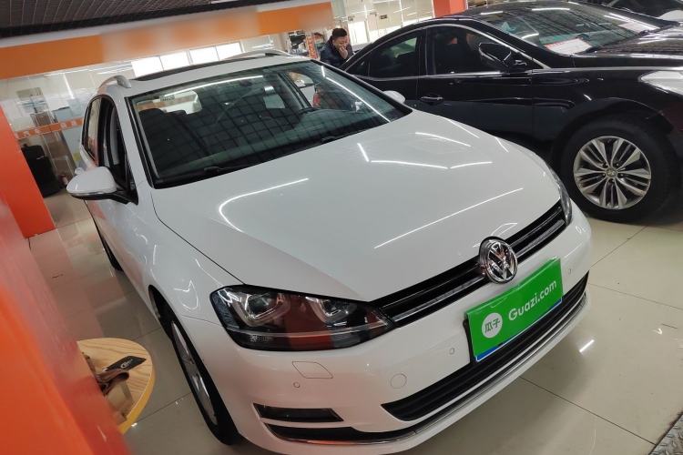 Used Volkswagen Golf 2014 1.4TSI Luxury Travel Edition
