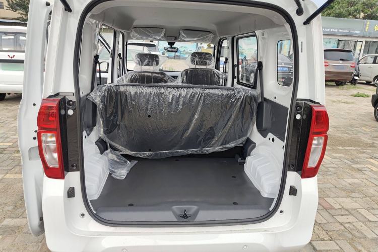 Used Wuling Zhiguang New Energy 2025 Comfort Model