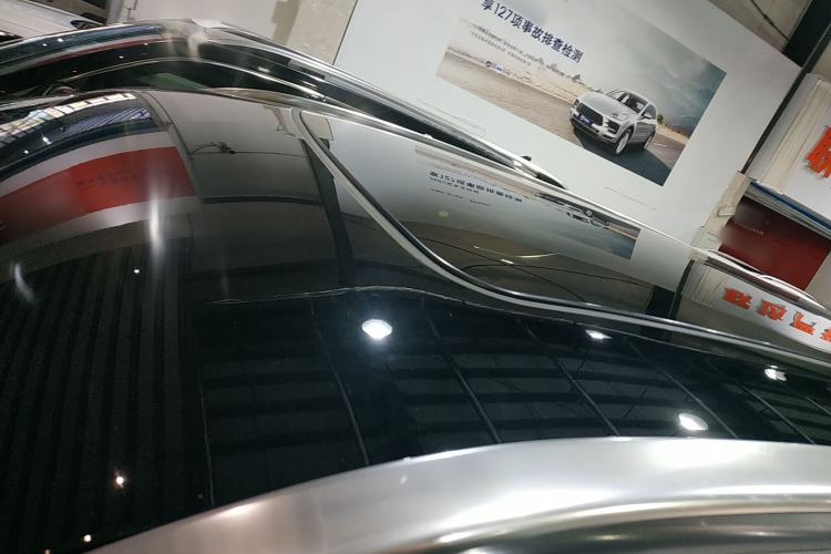 Used Ford Edge 2025 Ford Explorer L 2.0T EcoBoost E-Hybrid Four-Wheel-Drive 7-Seater Supreme Model