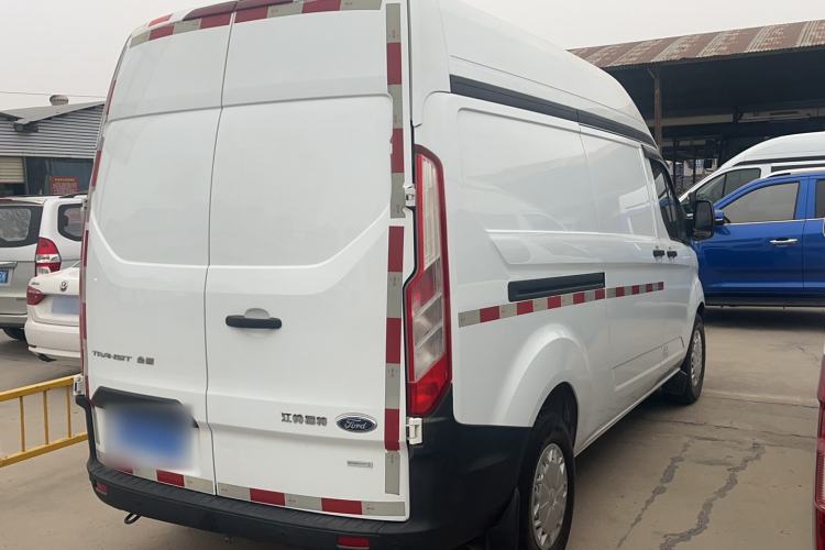 Used Ford Transit 2017 2.0T Gasoline Van Mid-Drive Mid-Roof China V Standard
