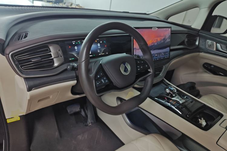 Used Denza D9 2024 DM-i 1050 Luxury Model