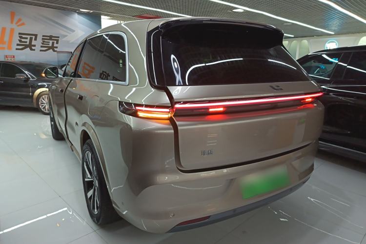 Used Li Auto L8 2023 Pro Model Exterior 2