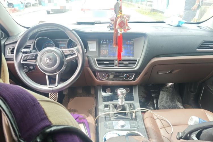 Used Zotye T600 2016 Sport Edition 1.5T Manual Luxury Model Center Console