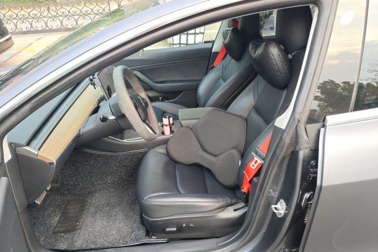Used Tesla Model 3 2019 Long-Range All-Wheel-Drive Version
