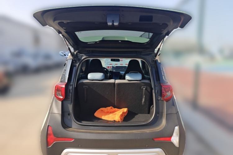 Used Chery Little Ant 2022 Sweet Pink Edition Half-Sugar Version Lithium Iron Phosphate 29.2 kWh 30 kW 301 km Trunk