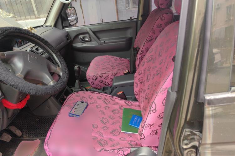 Used Leopaard Heijingang 2013 2.2L Manual Two-Wheel Drive Standard Version Left Front Seat