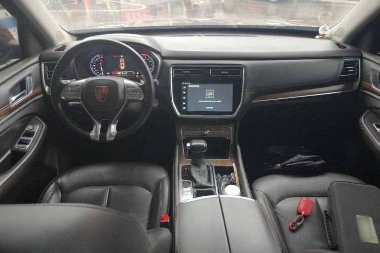 Used Roewe RX8 2018 30T Smart Connectivity Two-Wheel Drive Supreme Edition