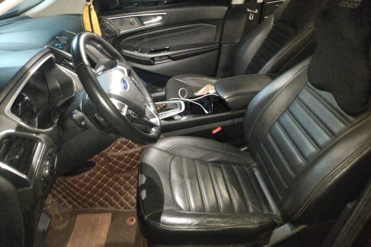 Used Ford Edge 2016 EcoBoost 245 Two-Wheel-Drive Titanium 7-Seater
