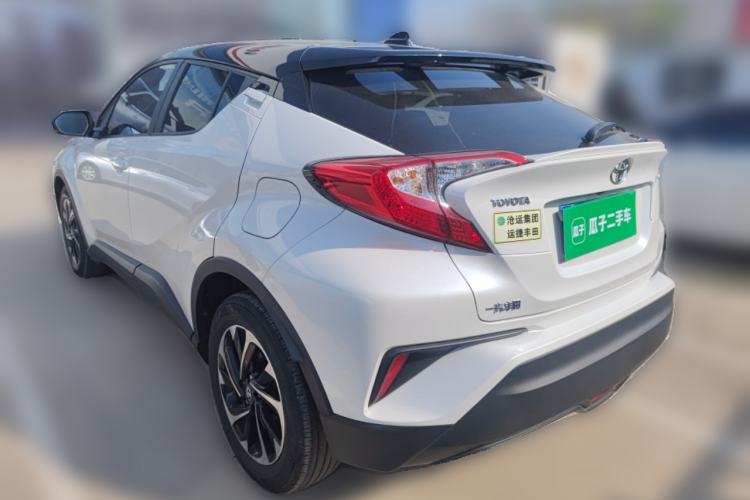 Used Toyota IZOA 2018 2.0L Yichi Version China VI Standard
