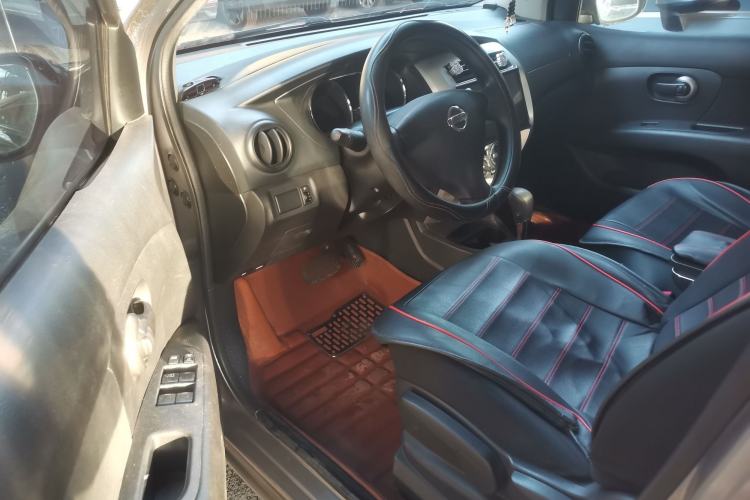 Used Nissan Livina 2015 1.6XE CVT Comfort Edition Left Front Seat