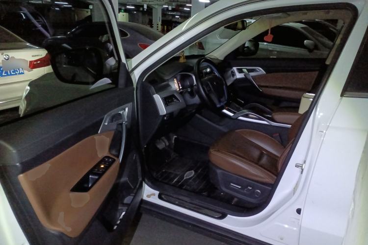 Used Geely Auto Emgrand X7 Sport 2016 1.8TD Automatic ZhiZun Version
