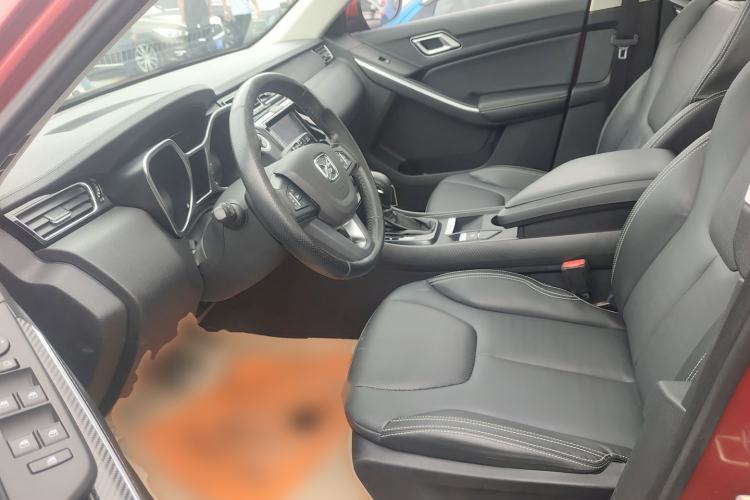 Used JMC Yusheng S330 2016 1.5L GTDi Automatic Two-Wheel Drive Prestige Edition
