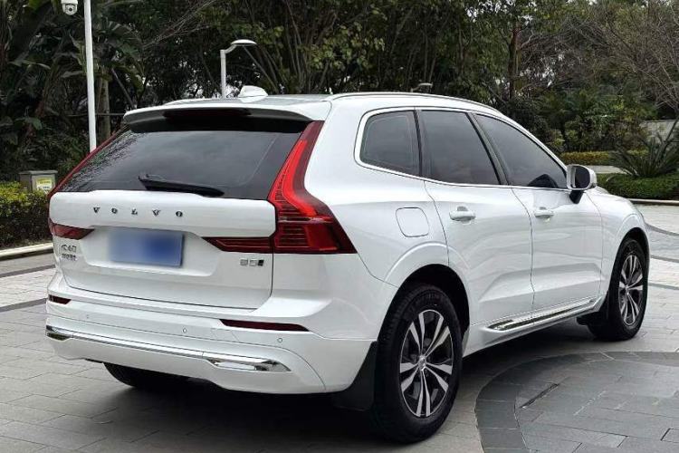 Used Volvo XC60 2022 B5 4x4 Zhiyi Luxury Edition