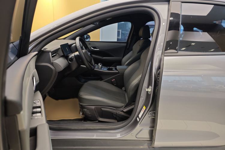 Used BYD Qin PLUS 2025 DM-i Smart Drive 55KM Leading Model
