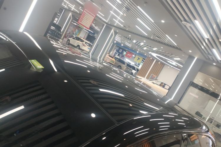 Used Avatr 11 2022 011 MMW Collaboration Limited Edition