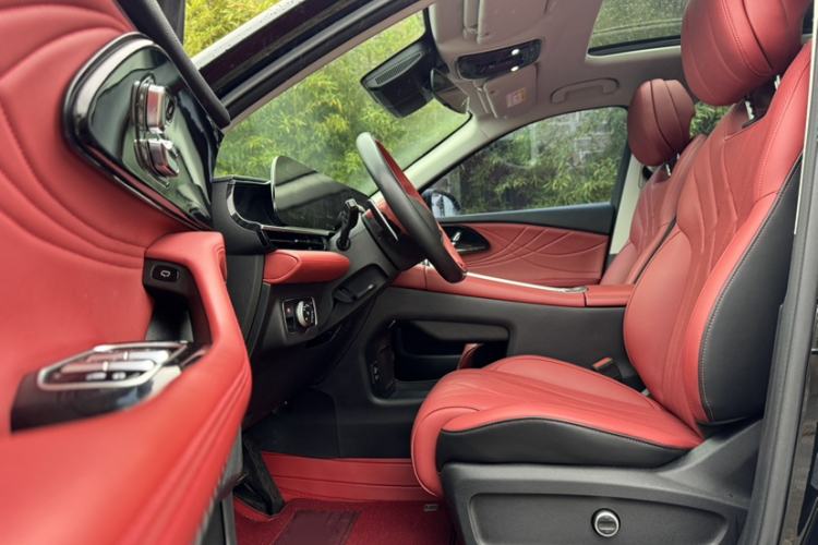 Used EXEED Stellar 2023 400T Four-Wheel Drive Deluxe Edition Interior 2