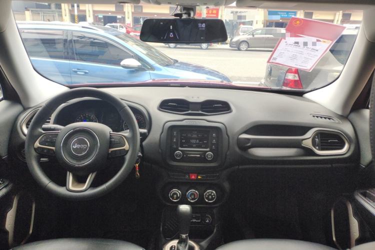 Used Jeep Renegade 2017 180T Automatic High-Energy Version
