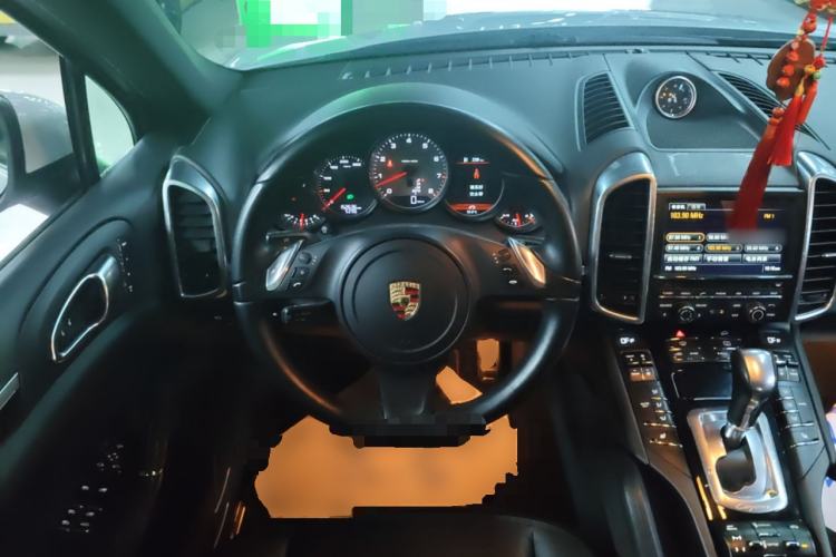 Used Porsche Cayenne 2011 Cayenne S 4.8L Steering Wheel