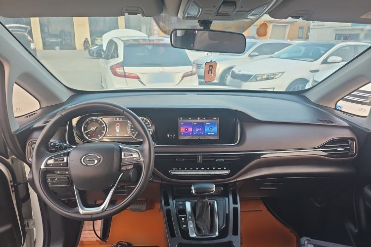 Used GAC Trumpchi M6 2019 270T DCT Luxury Edition (7-seater) China VI Center Console