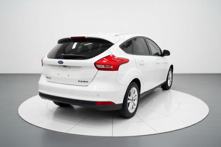 Used Ford Focus 2017 Hatchback 1.6L Automatic Fashion Edition Smart Drive Version Rear Right 45 Deg