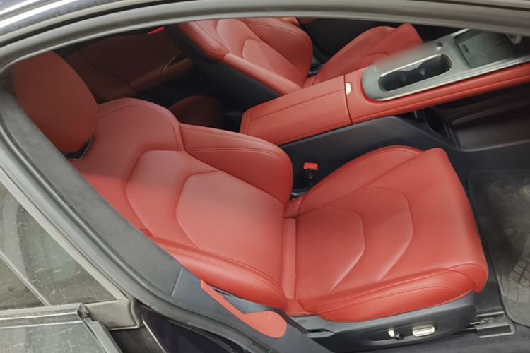 Used Xiaomi Auto SU7 2024 Four-Wheel Drive Ultra-Long Range Advanced Intelligent Driving Max Edition
