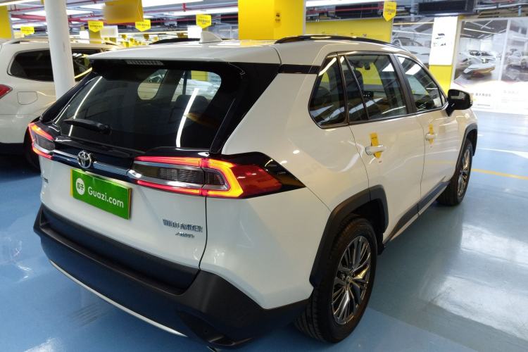 Used Toyota Wildlander 2023 2.0L CVT Four-Wheel Drive Luxury PLUS Edition
