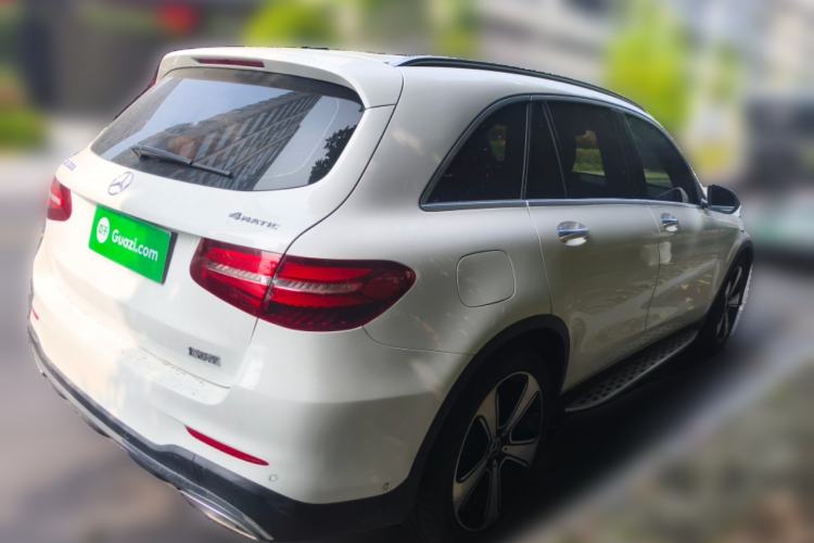 Used Mercedes-Benz GLC 2019 GLC 300 L 4MATIC Dynamic Model Rear Right 45 Deg