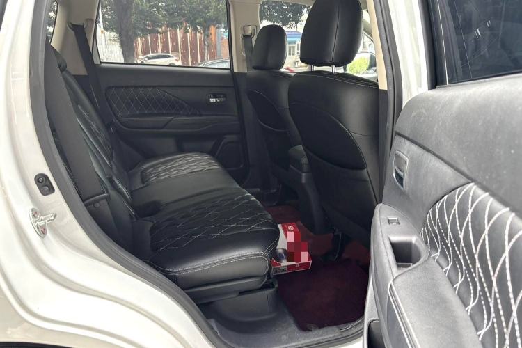 Used Mitsubishi Outlander 2020 2.0L Two-Wheel Drive Enjoyment Version 5 Seats
